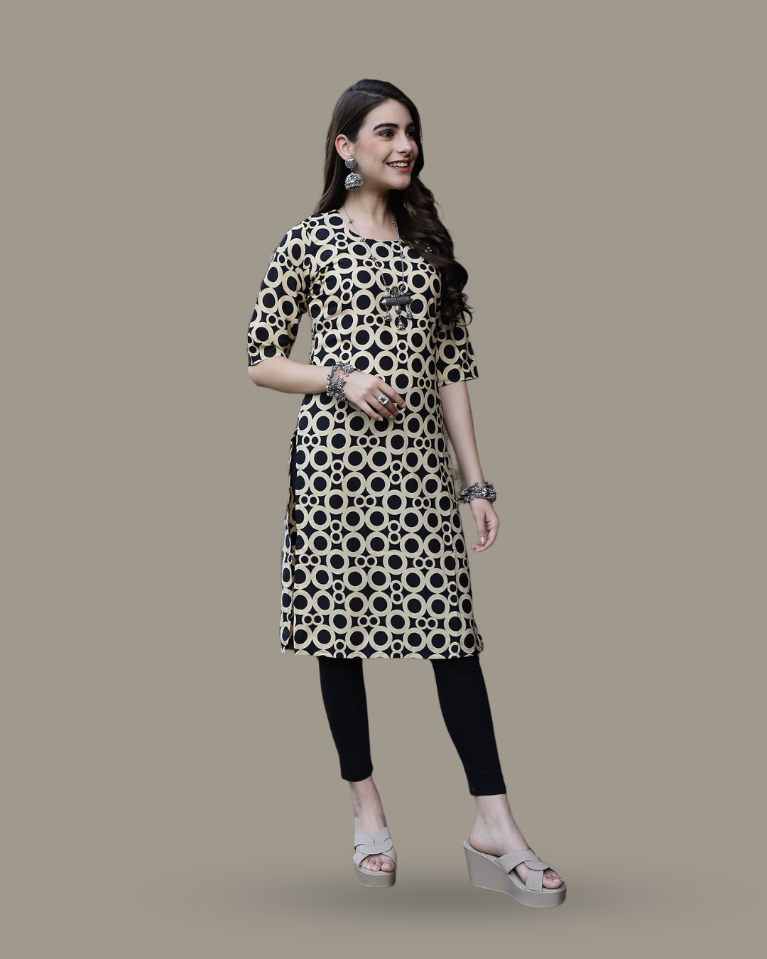 Ring Pattern Black Kurta