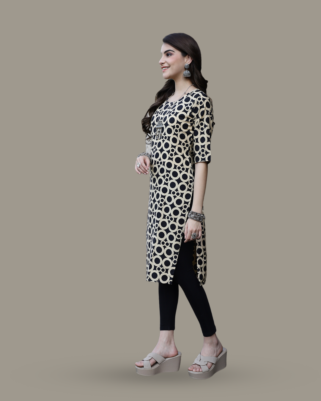 Ring Pattern Black Kurta