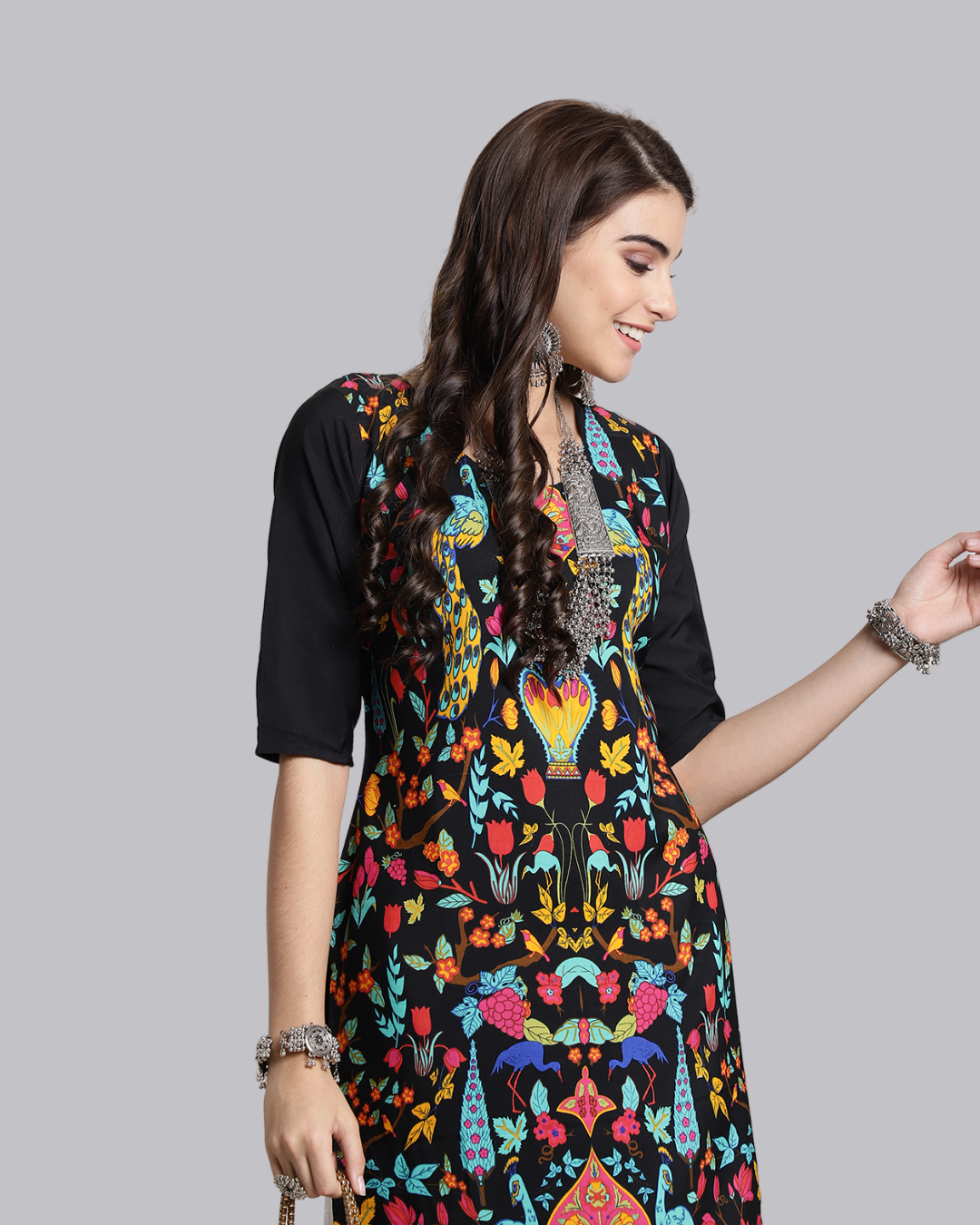 Expressive Black Art Print Kurta