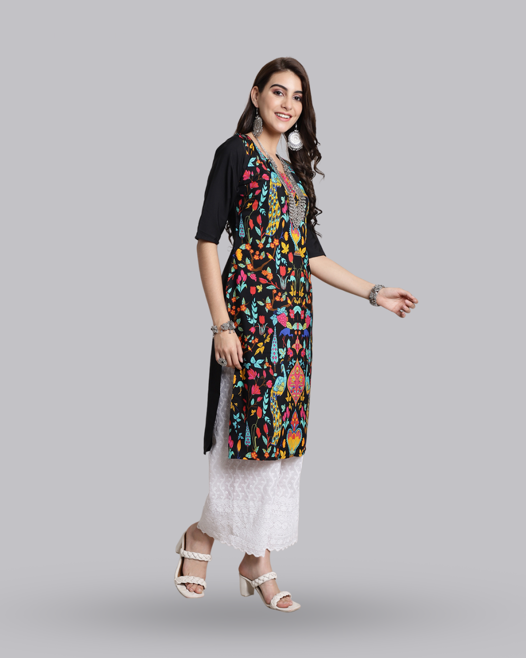 Expressive Black Art Print Kurta